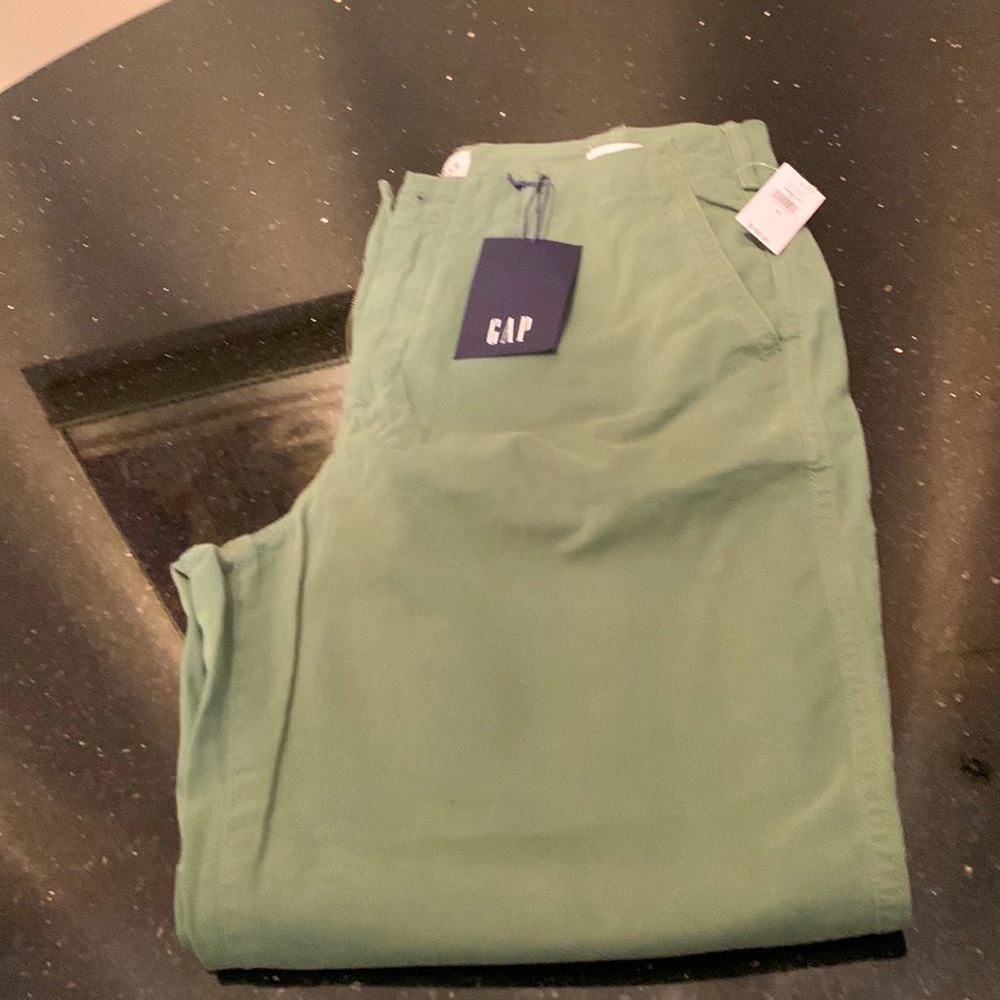 Size 10 GAP high rise, straight khaki and green